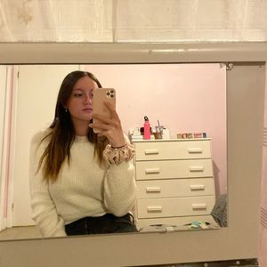 Meet your Posher, Alexandra